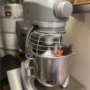 20 Quart Hobart Mixer Legacy HL120
